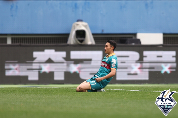 '4258일만의 승리' 대전, 울산 2대1로 꺾고 7연승 저지, 광주는 …