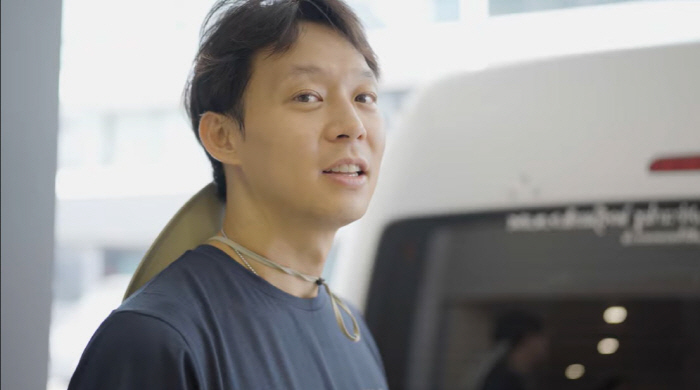 '은퇴 선언'한 박유천, 팬들도 '깜놀'하게 만든 근황...'수수+중후'
