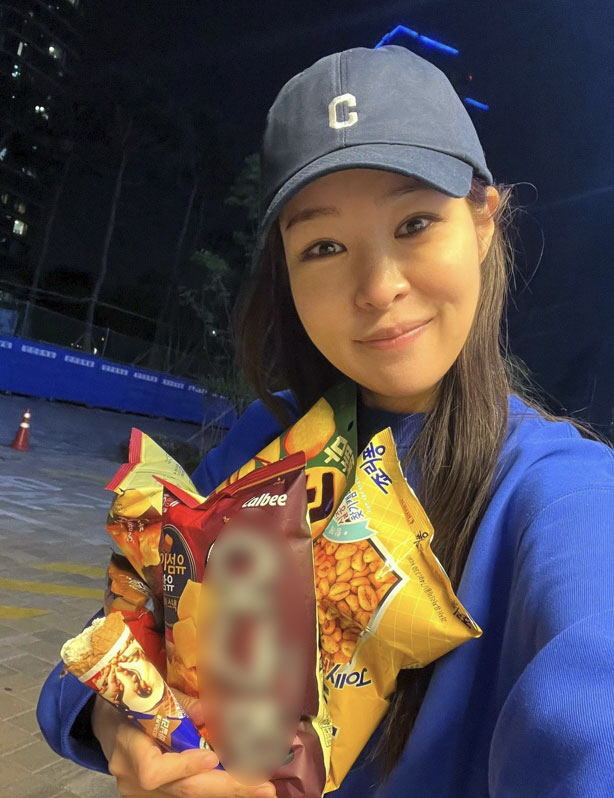 '김태현♥'미자, 결혼 후 14kg 찌고도 여전한 식욕…품 안에 '과자가…