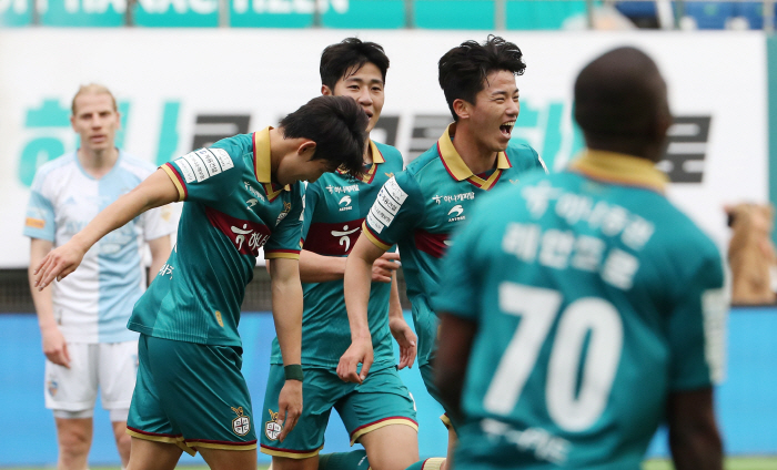 "쉽지 않다" 대전은 어떻게 '원정팀의 무덤'이 됐을까