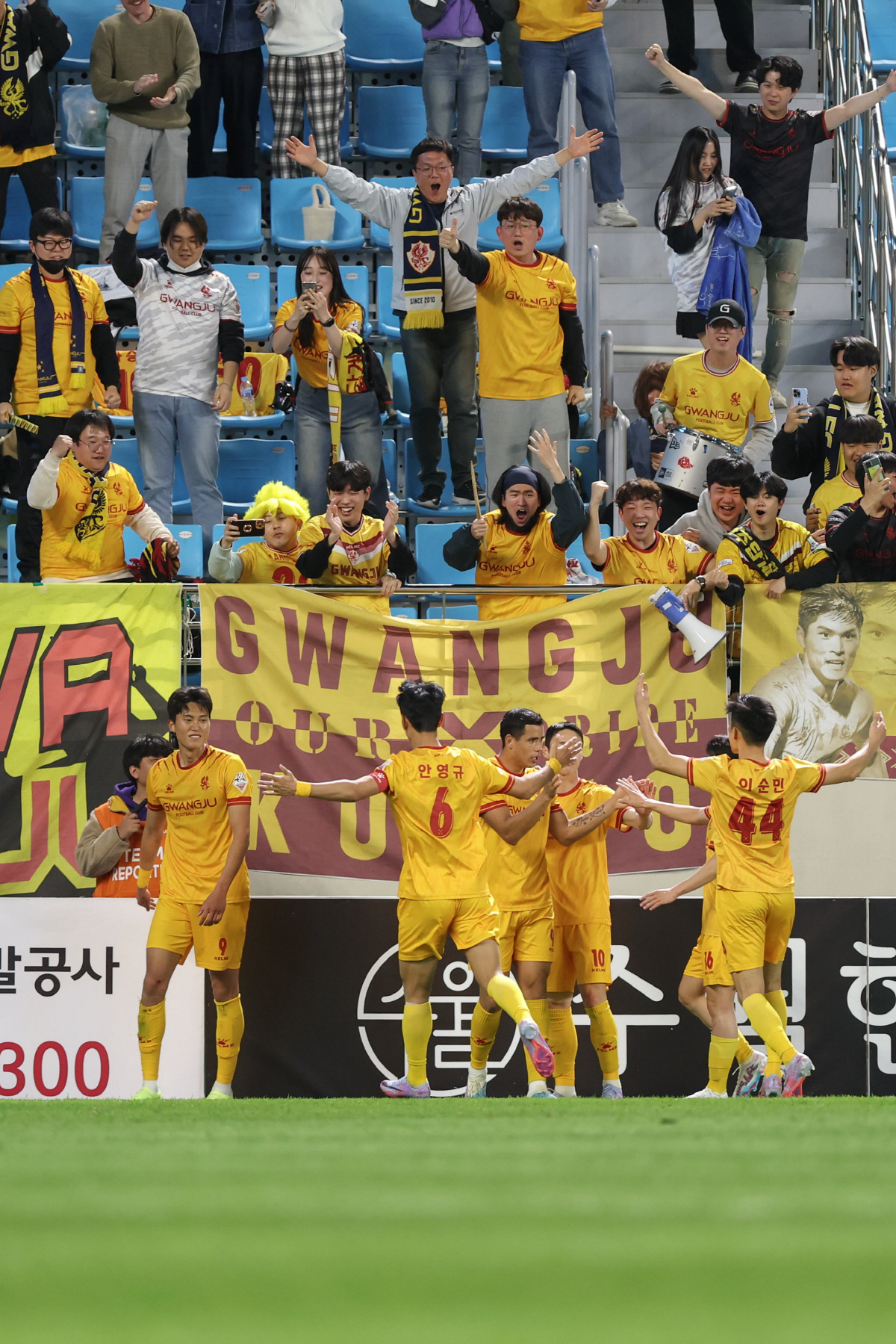 [김성원의 센터서클]대전과 광주가 몰고 온 싱그러운 봄바람, 이것이 축구…
