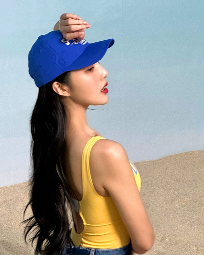 "이게 누구야?"…레드벨벳 조이, 핫바디 자랑 '군살 1도 없는' 자태