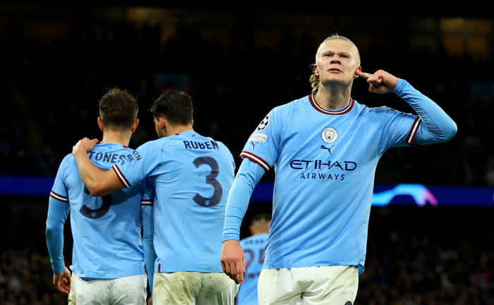 'EPL 38경기 체제 최다 32골' 괴물 홀란드, 그의 특별 비기는 '…