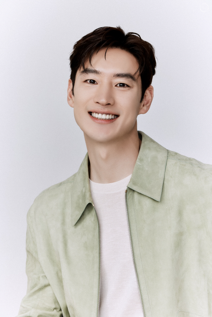 [인터뷰③] '모범택시2' 이제훈 " 내가 ♥표예진의 이상형? 몸둘 바 …