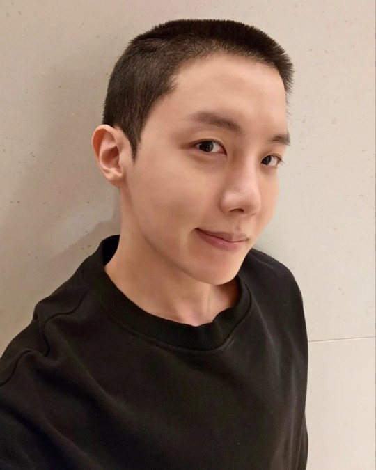 [종합] "건강해질듯"…방탄소년단 제이홉, 오늘(18일) 軍입대→진, 격…