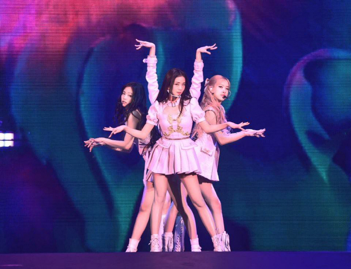 [SC초점] "블랙핑크, 끔찍한 실력?"…美 코첼라 헤드라이너 무대는 어…