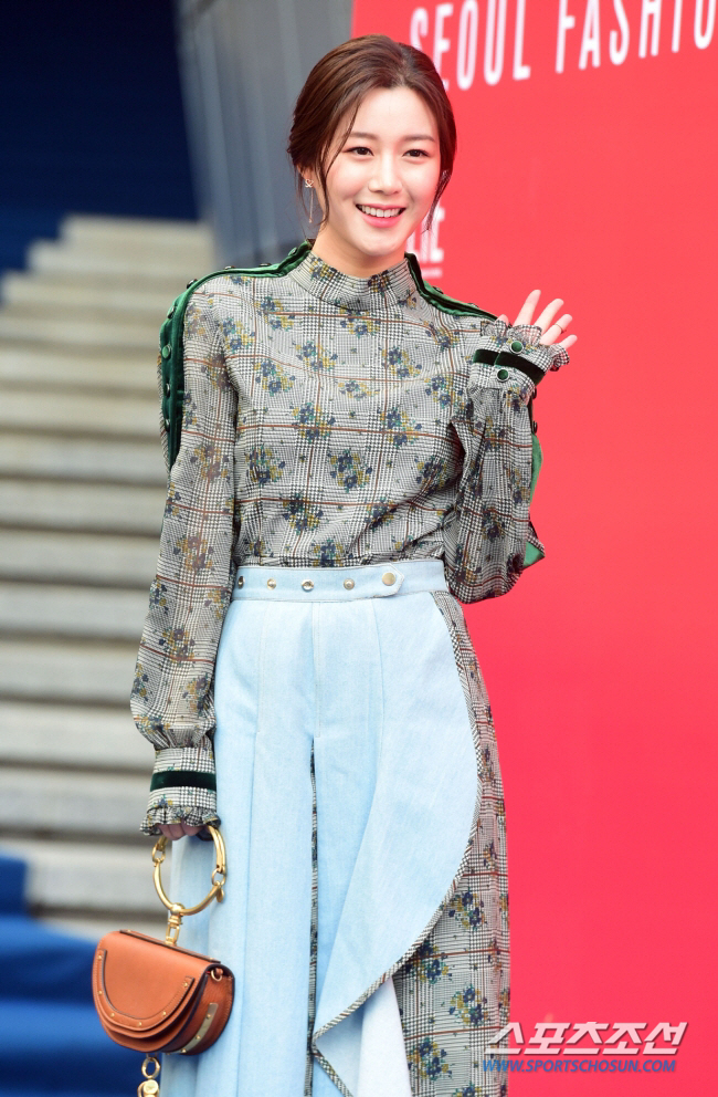 ‘이승기♥’ 이다인, 개명 4번해 이름만 6개?