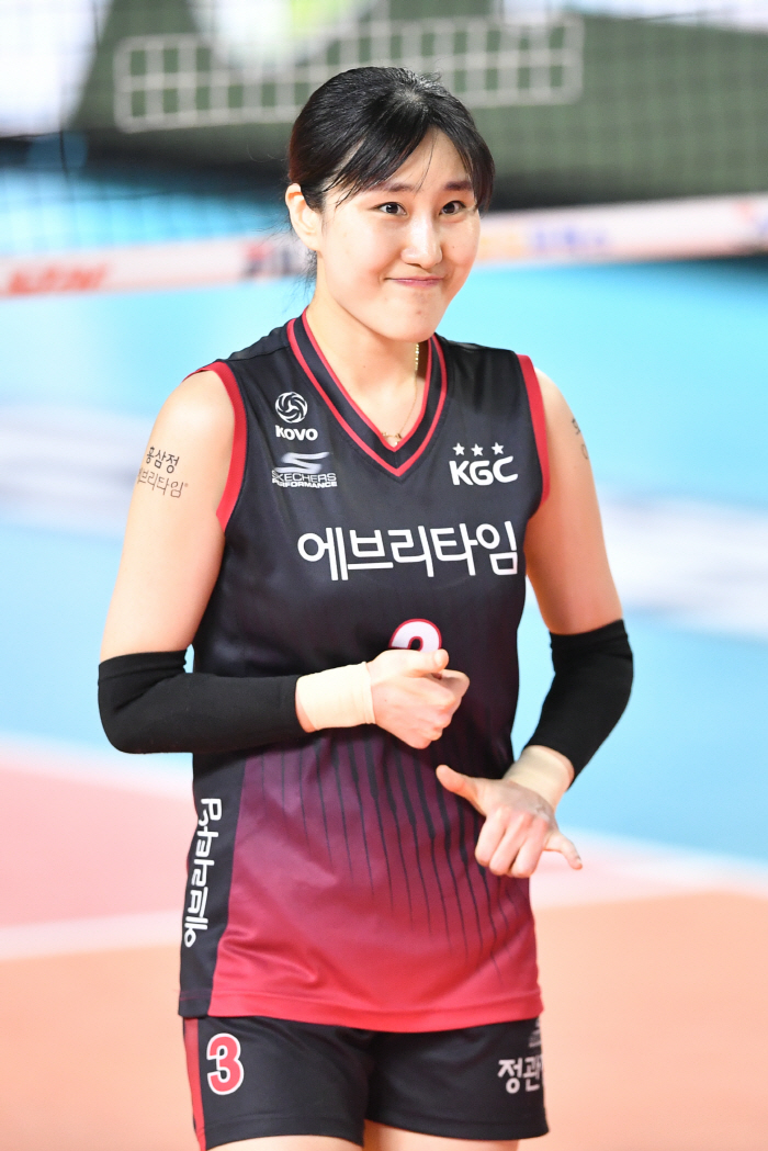 국대세터 염혜선, '3억5천' 세터 역대 최고로 인삼공사 잔류…한송이도 …