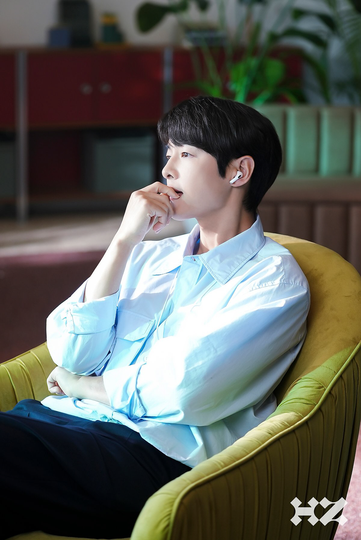 '케이티♥' 송중기, 칸 입성 앞두고 '훈훈한 비주얼' 포착