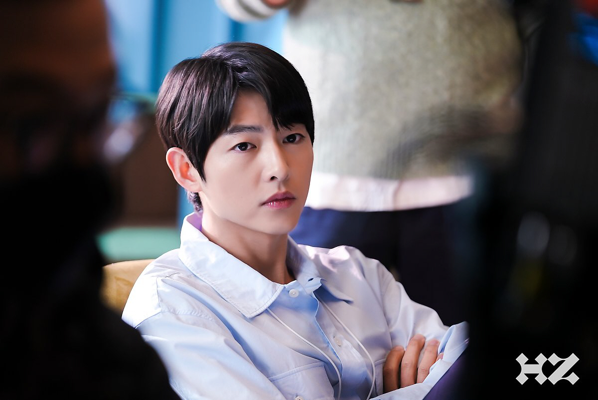 '케이티♥' 송중기, 칸 입성 앞두고 '훈훈한 비주얼' 포착