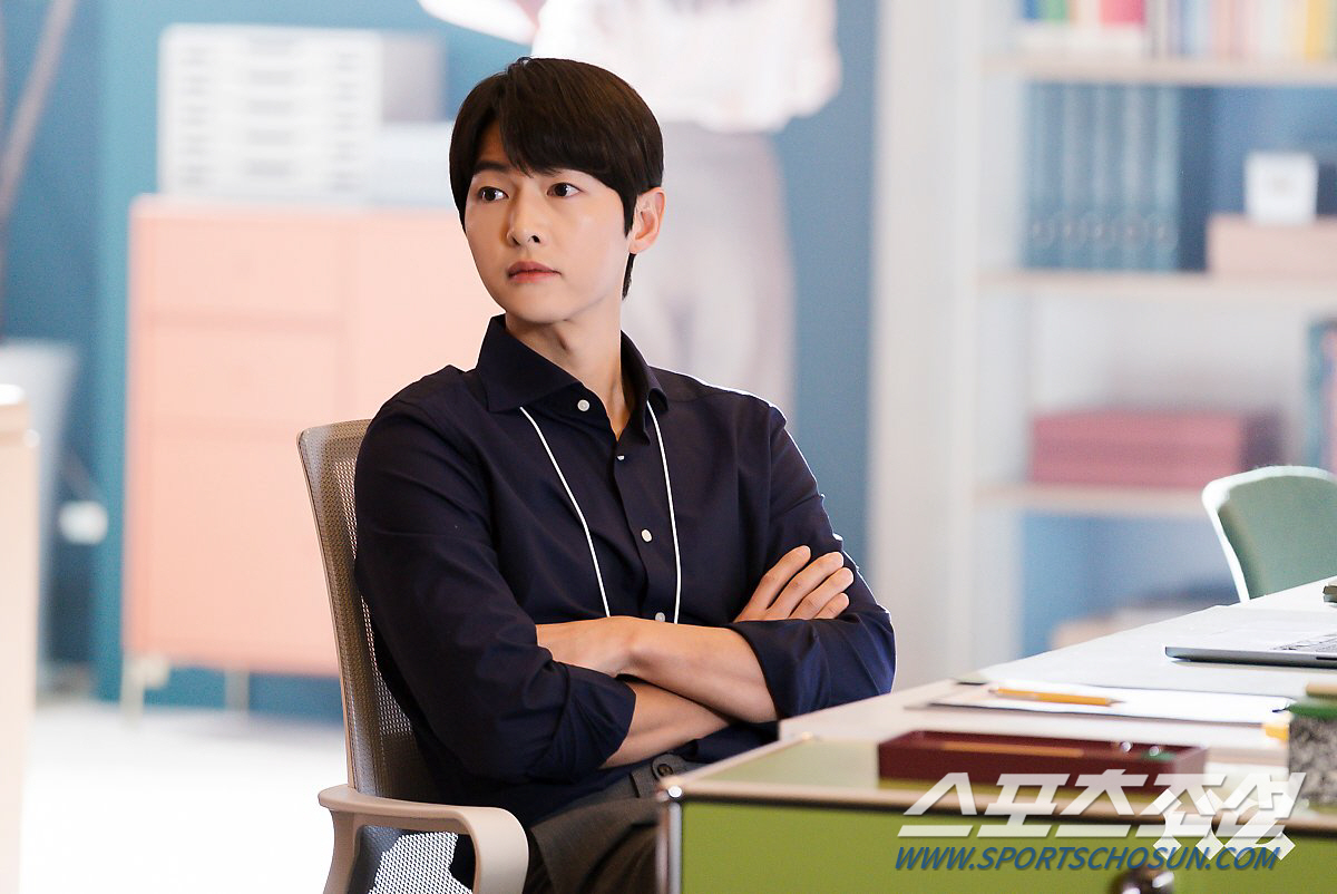 '케이티♥' 송중기, 칸 입성 앞두고 '훈훈한 비주얼' 포착