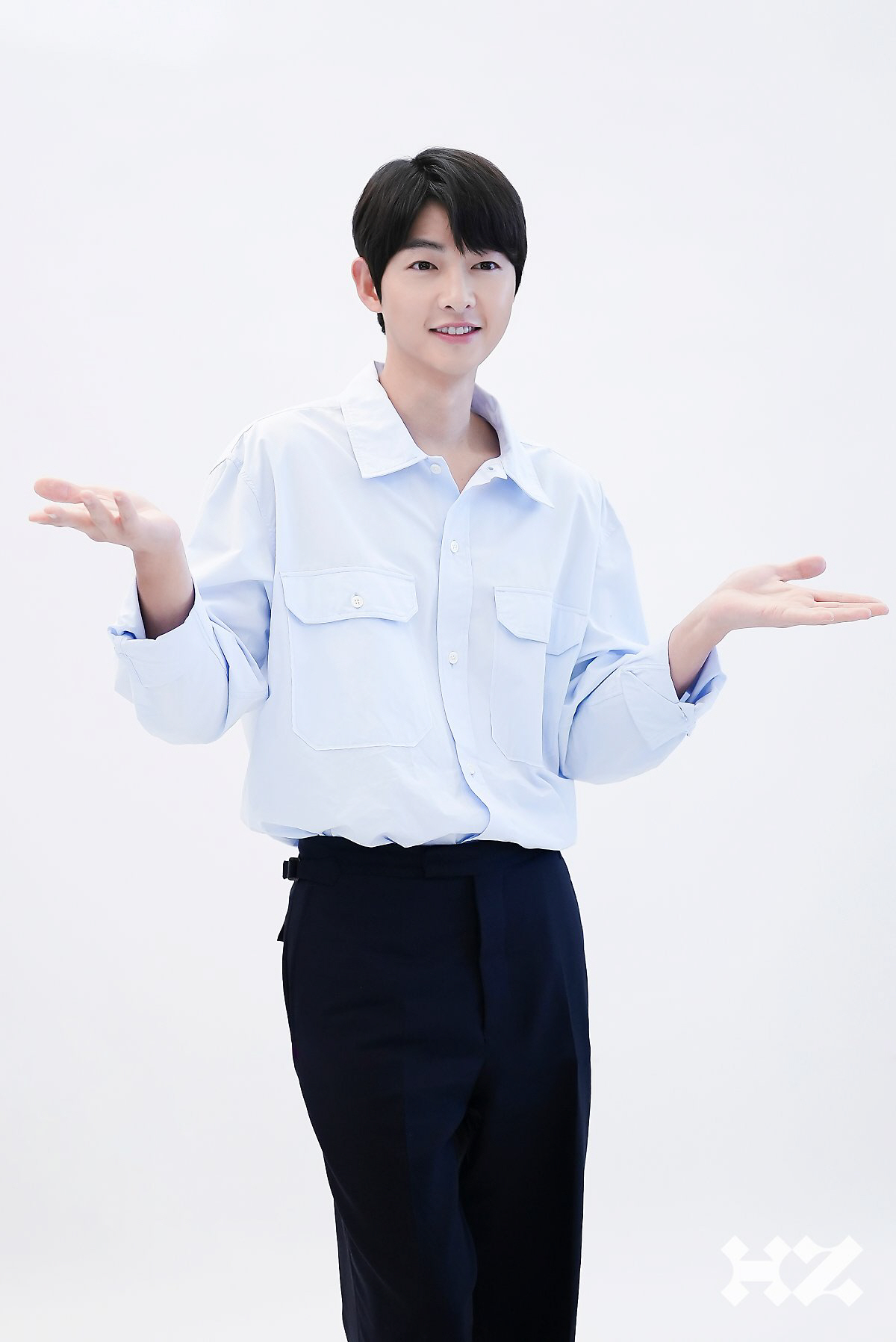 '케이티♥' 송중기, 칸 입성 앞두고 '훈훈한 비주얼' 포착