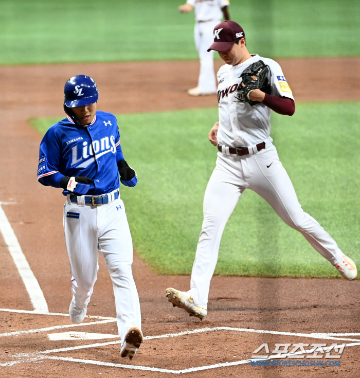 '3실점→6실점' 또 일찍 무너진 9억팔, 안타,볼넷은 첫 등판과 데칼코…