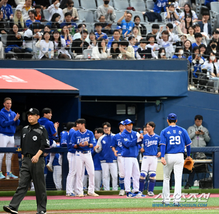 '백소의 귀환' 백정현, 사상 첫 퍼펙트게임 놓쳤다, 아웃카운트 5개 남…