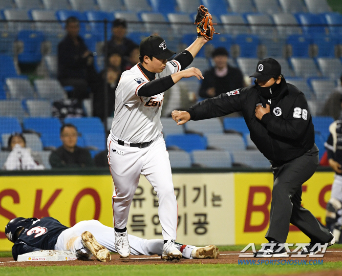 ‘야구는 센스다’ 3루수 노시환 페이크 동작에 허 찔린 주자 안재석..'…