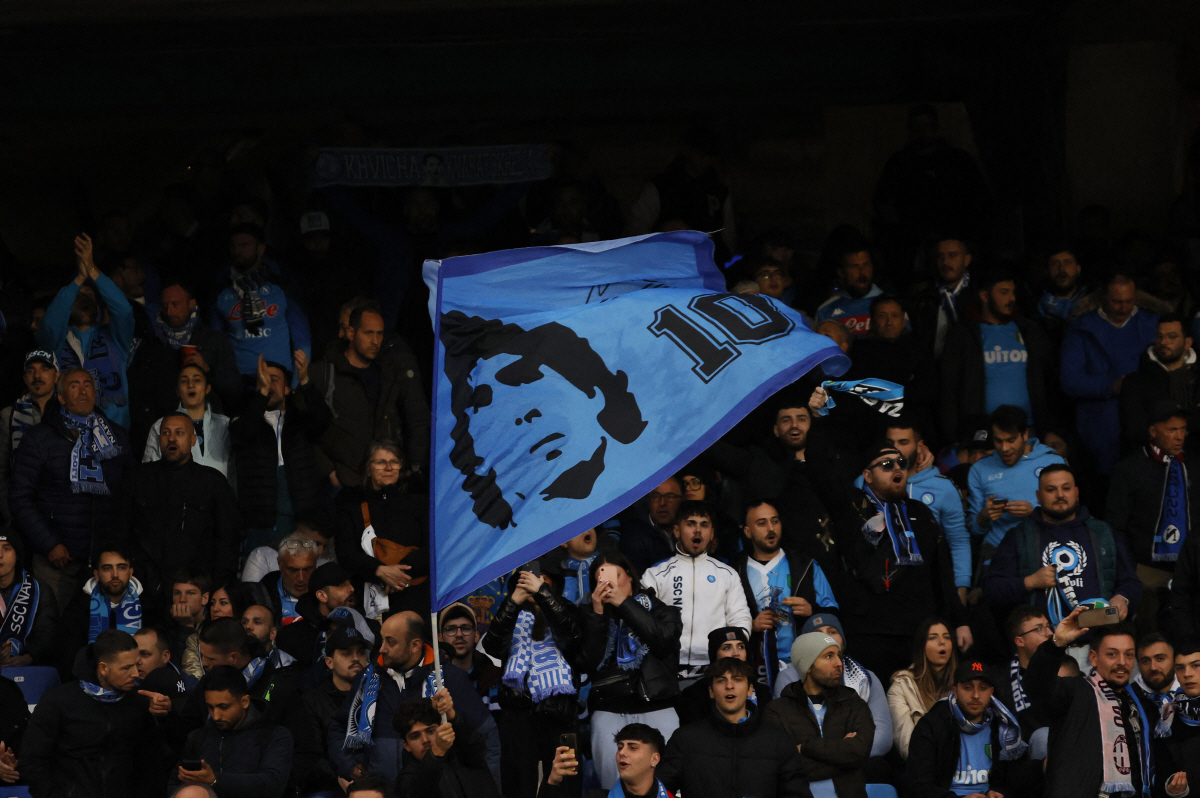 '공백이 컸다' '철기둥' 김민재 결장 나폴리 또 레앙 역습에 실점+오시…