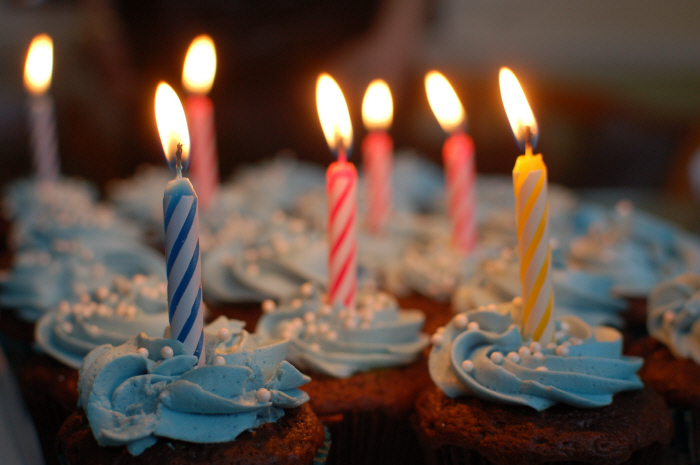 "내 생일인데…", 오히려 축하와 대접은 엄마가 전부 다 받았습니다.