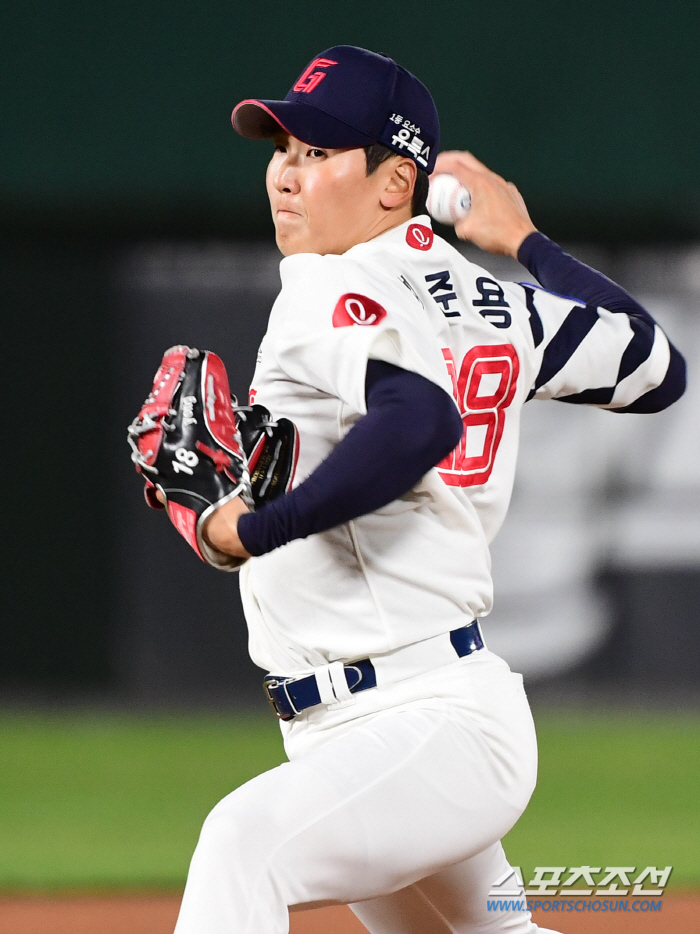 147㎞+13구=1이닝 무실점 이틀 연속 쾌투! 거인 필승맨 복귀 준비 …