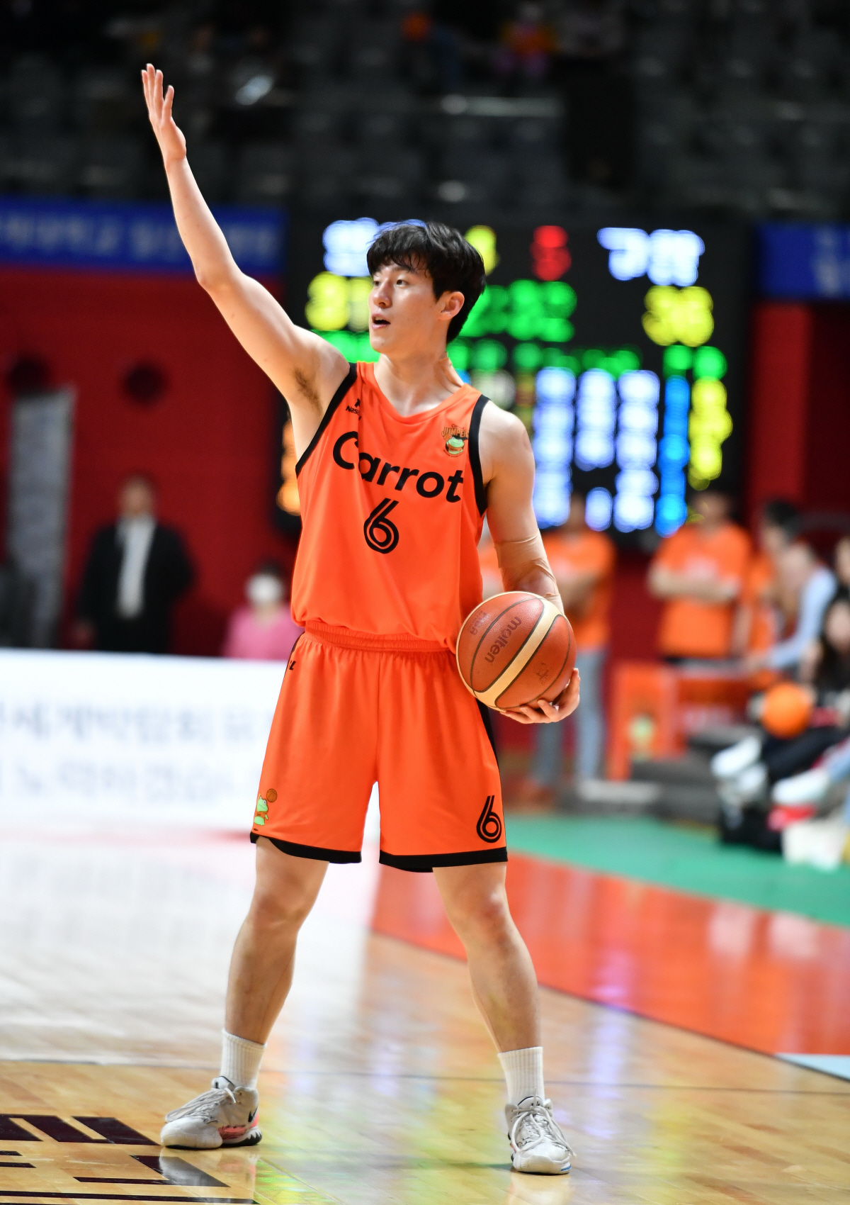 캐롯-KGC 4강전의 급부상 관전포인트 '가드 신-구대결'…이정현 '장군…