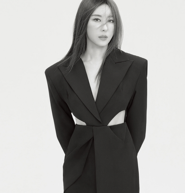 김완선, 코드그린 허브 스토어 MO 앰배서더 확정 [공식]