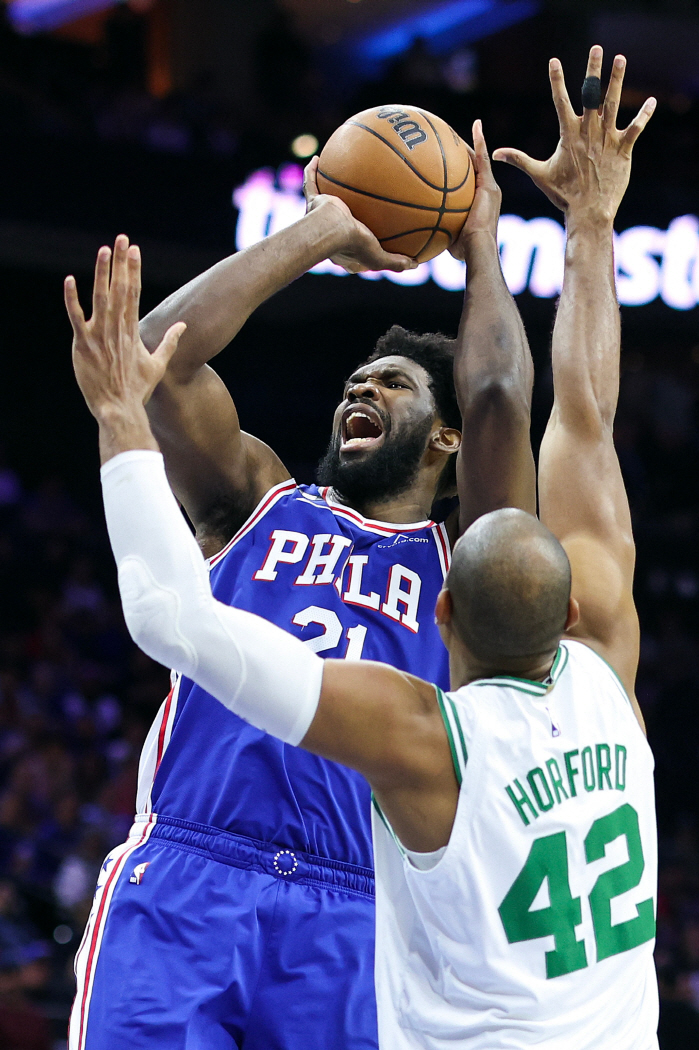 현지 전문가들의 선택. NBA MVP 판도. 조엘 엠비드, 아데토쿤보 백…