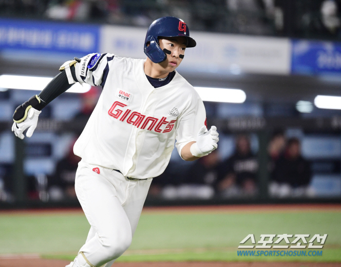 '김민석 2번-박승욱 선발' 위닝시리즈 도전 롯데, KIA전 라인업 변화…