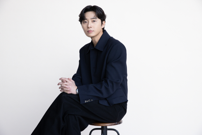 [SC인터뷰] "'천만 감독' 이병헌, 믿었다"…박서준이 이뤄낼 韓영화 …