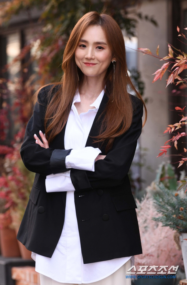 [SC인터뷰] 배우 이희진, 이순재·신구와 호흡하며 재시동…"이번 작품,…
