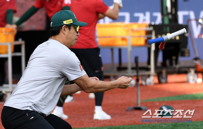 어느덧 40대 '짐승' 김강민의 엄청난 반응 속도 비결은?..20대 전의…