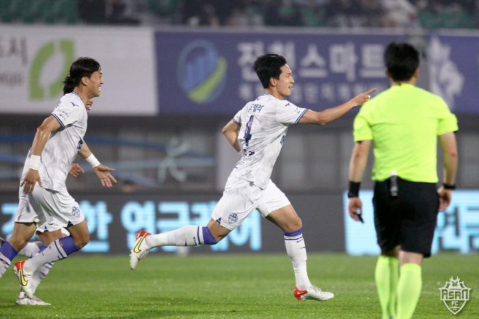 '공격력 폭발' 충남아산FC, 안방서 경남 꺾고 3연승 도전!