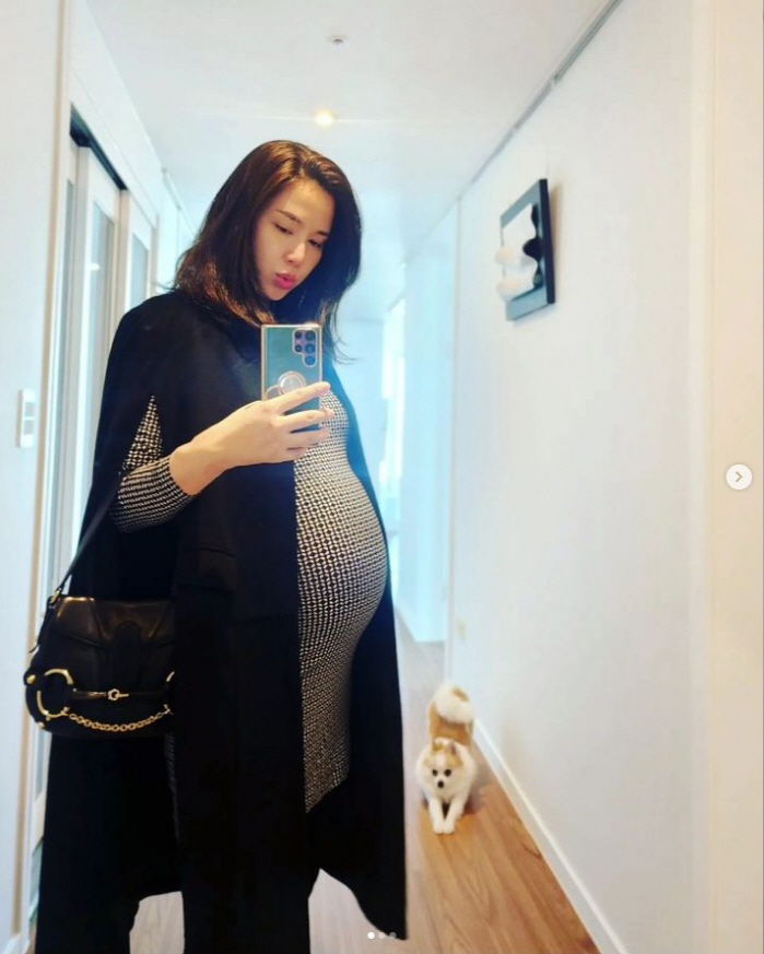 공현주, 쌍둥이 품은 볼록 D라인 "둥이가 쑥쑥 자라, 배가 터질 것 같…