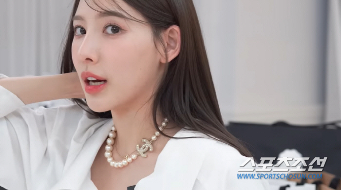 '환승연애2' 이나연, 돈이 얼마나 많으면 명품 쇼핑백에 파묻혀…'금수저…
