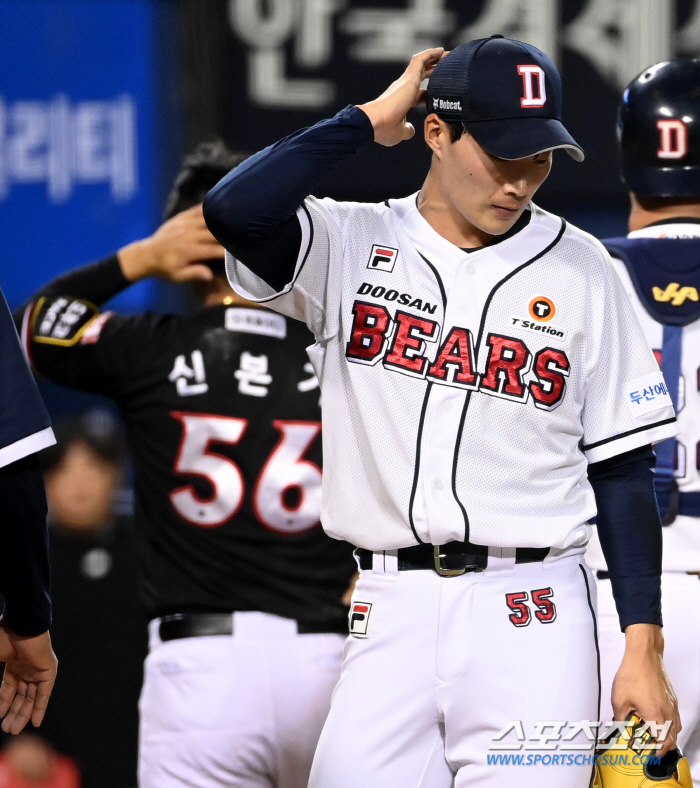 '아이고 머리야...' 아찔한 헤드샷에 머리 감싸쥔 두 남자...그래도 …