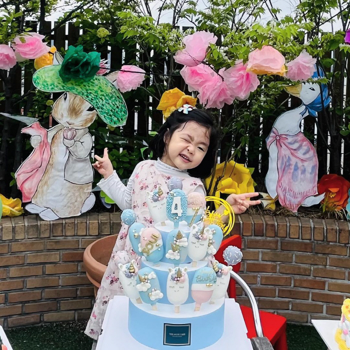 이윤지, 성대한 둘째 딸 생일 파티…화려한 3단 케이크에 '행복'
