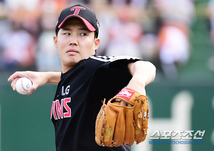 2회→6회→9회→4회→선발→선발승... '홍반장'이 된 FA 재수생, 임…
