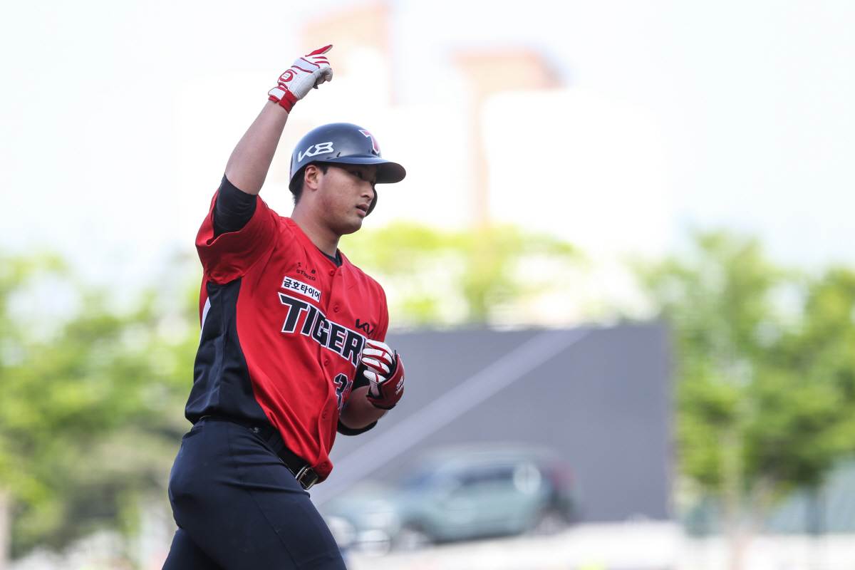 이적거포에게서 김상현의 향기가, 영상보고 첫 그랜드슬램, 강렬한 빠던까지…