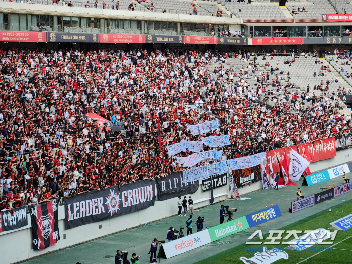 [현장에서]'실력으로 이뤄낸 꼴등' 추락한 전통의 명가, 수원 삼성에 남…