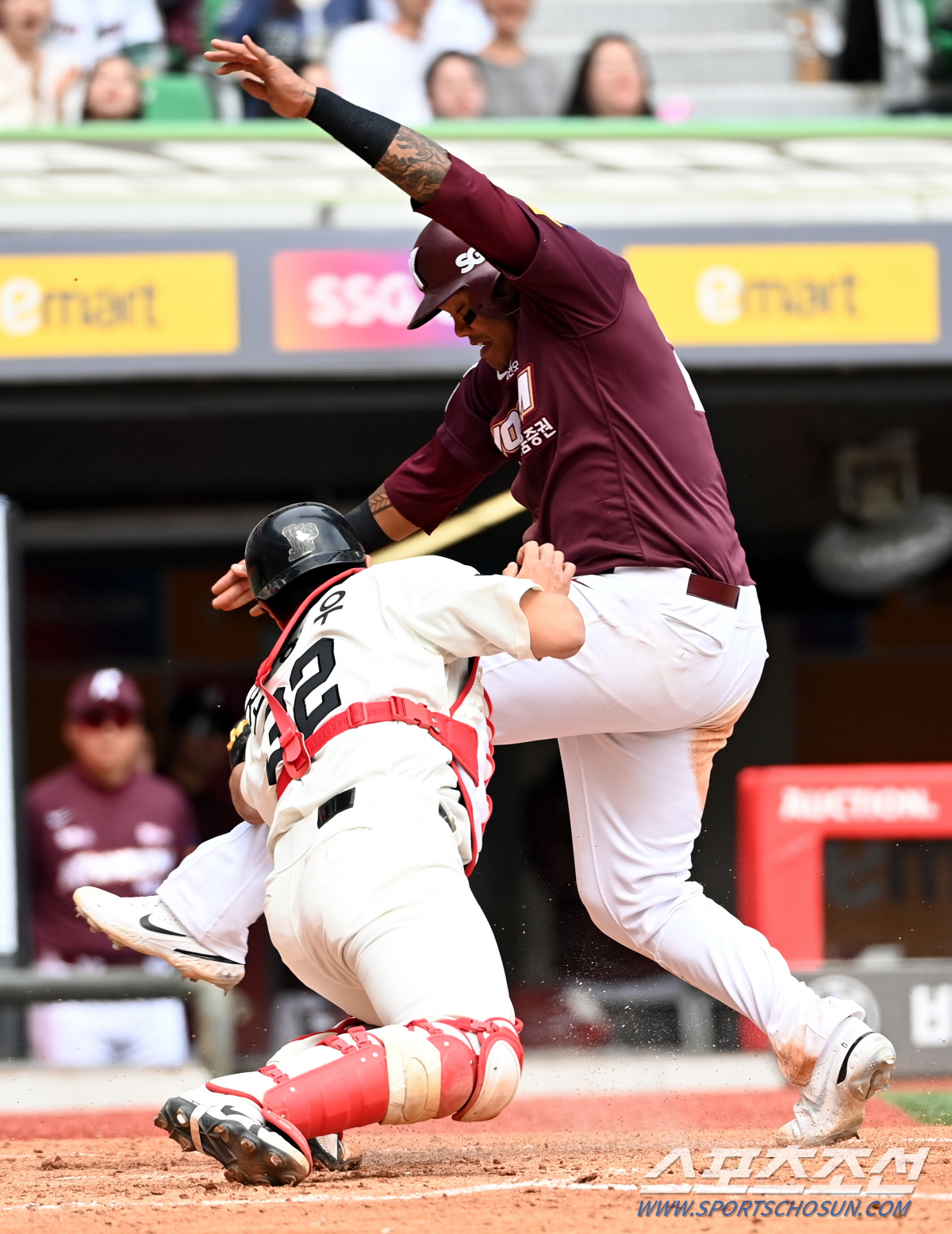 '발 재간 살아있네~' KBO 2회차 외인의 홈플레이트 앞 급브레이크, …