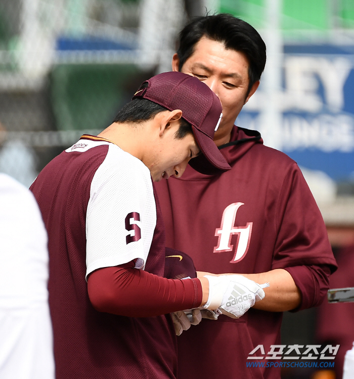 '1할대 타율 걱정 마세요' 공부하는 야구천재 이정후..'몸이 쉬면 머리…