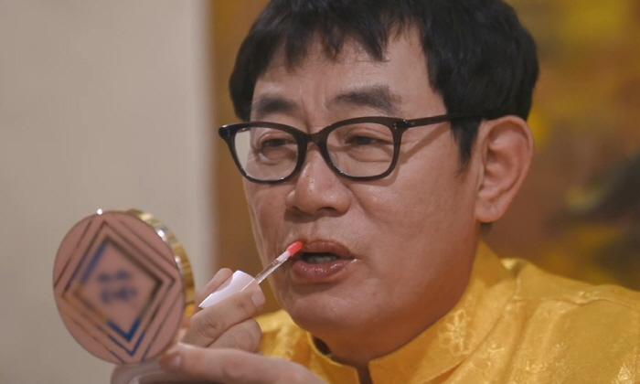 이경규, 뀨준표로 변신…여사친들이 좋긴 좋네, 사진도 신나게('꽃보다 경…