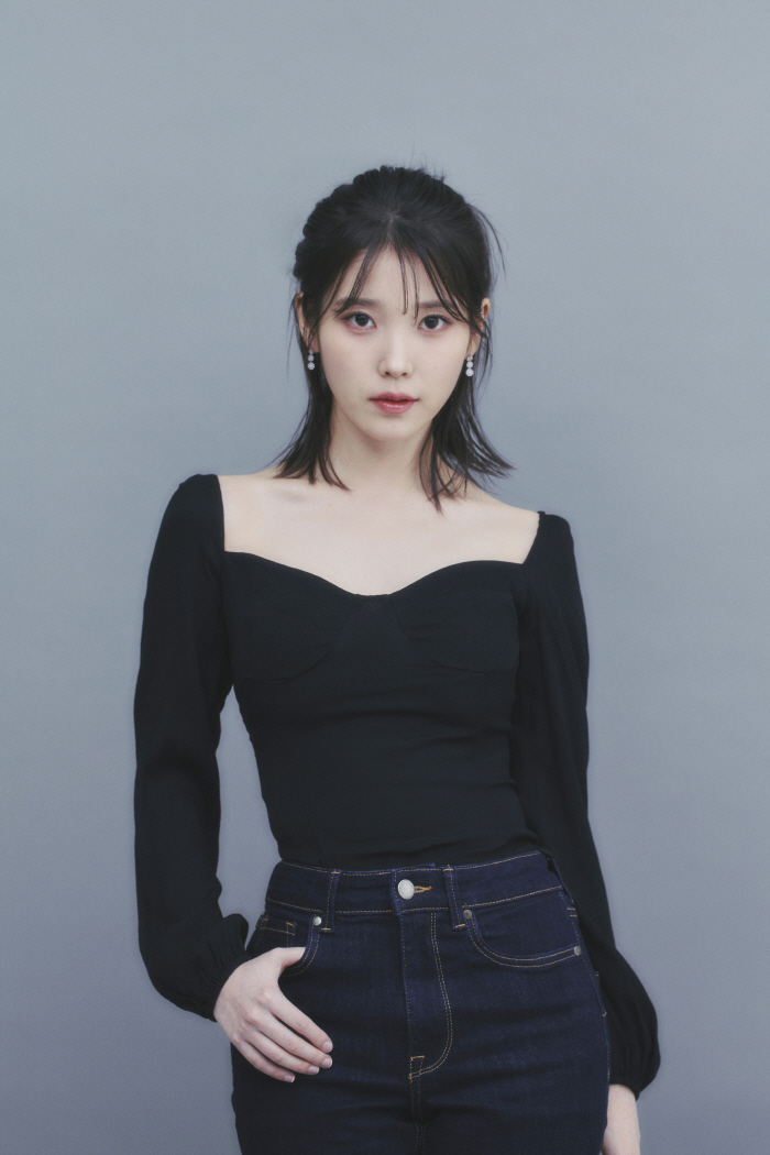 [인터뷰②] '드림' 아이유 "첫 PD 연기? 과거 예능 촬영장서 만난 …