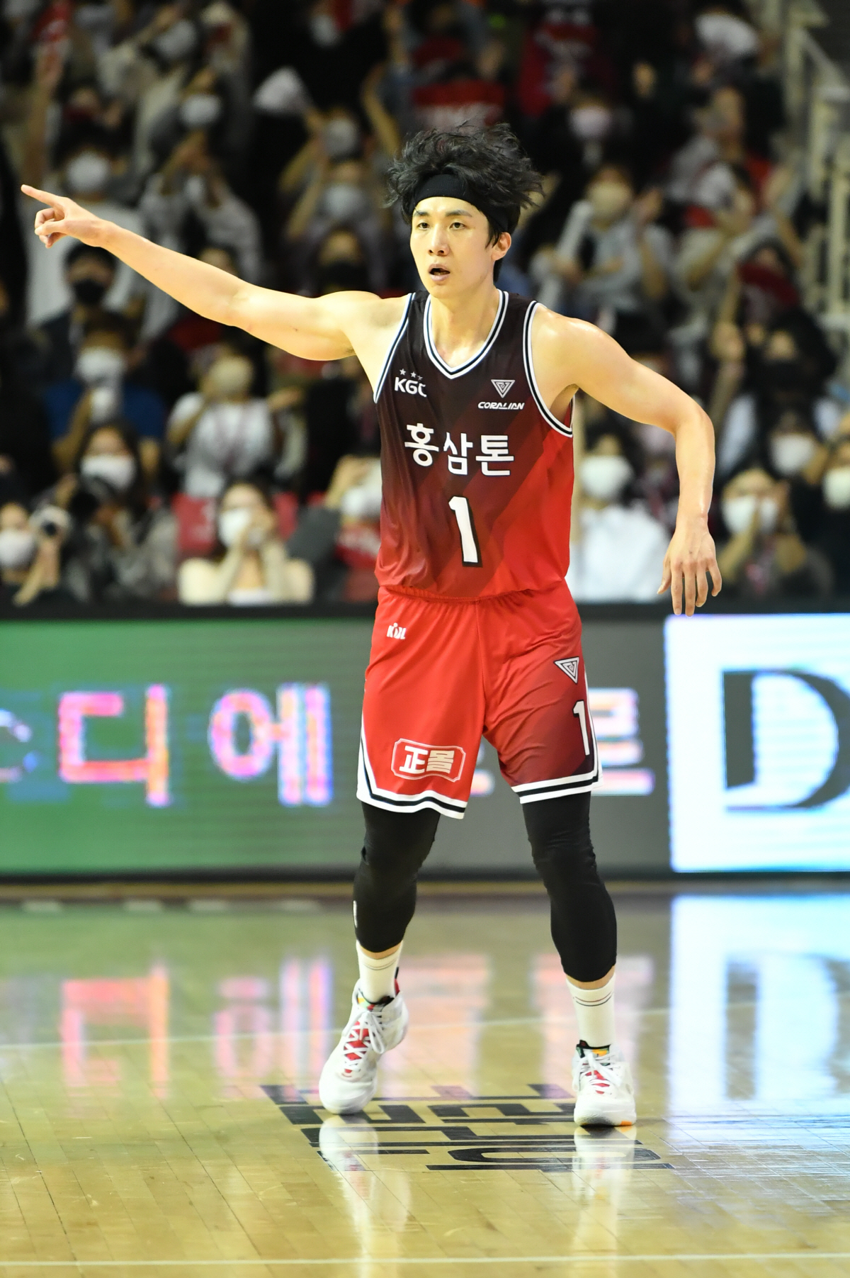 '리턴매치' 챔프전, 놓칠 수 없는 사이드 관전포인트…'무한질주' 감독의…