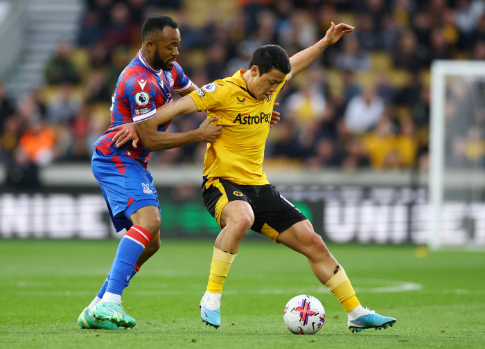 [EPL리뷰]황희찬 79분! 울버햄턴 2-0 크리스탈팰리스! 황희찬 활발…