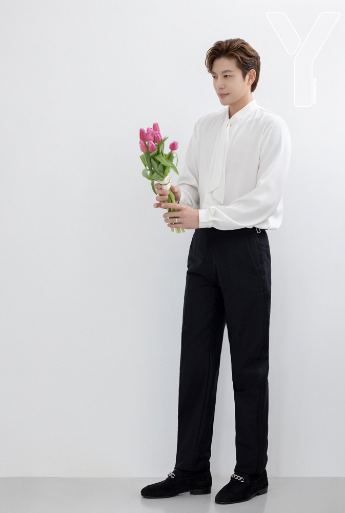 '5월 결혼' 이다해♥세븐, 8년 연인에서 부부로...러블리한 웨딩화보 …