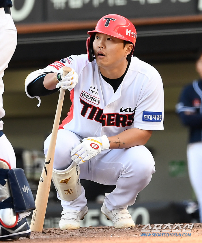 팀내 타율 1위도 '악!'…부상병동된 호랑이굴, 잇몸야구에 사령탑 한숨만…