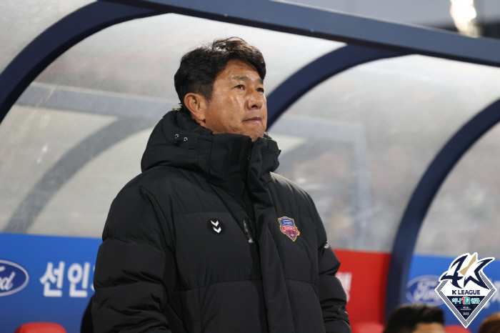 [현장코멘트]선제골 못 지킨 김도균 수원FC 감독 "아쉬운 경기, 이승우…