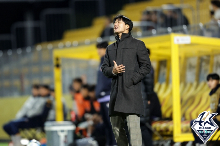 [현장리뷰]'청출어람은 없었다' 남기일, 한때 오른팔이었던 이정효와 지략…