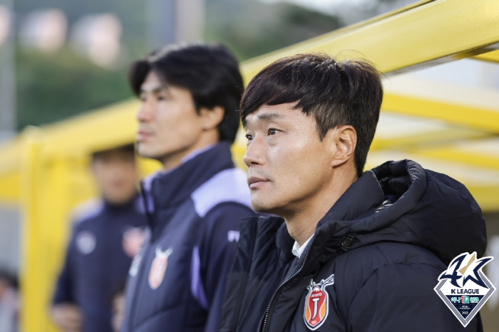 [현장리뷰]'청출어람은 없었다' 남기일, 한때 오른팔이었던 이정효와 지략…