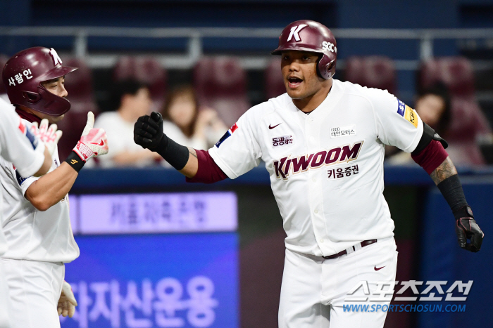 '러셀 6타점 원맨쇼' 키움 2연승+위닝 확보…KT 5연패 추락[고척 리…