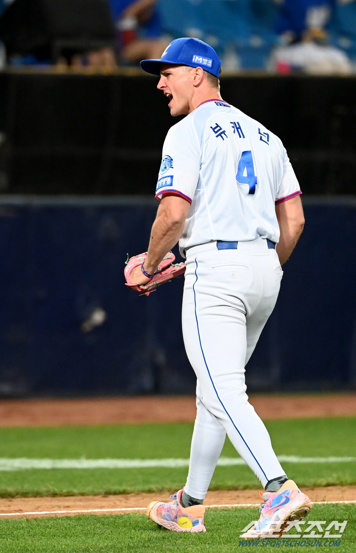 "김성윤 호수비, 이승현 어깨 가볍게 했다" 이승엽 감독과 첫대결 먼저 …